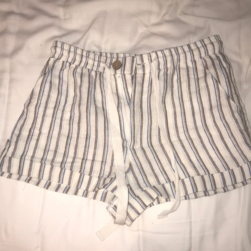 High waisted fabric shorts